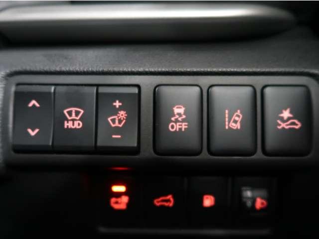 エクリプスクロスPHEV P 容量90 パノラマサンルーフ 電気温水ヒータ(7枚目)