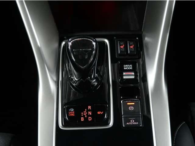 エクリプスクロスPHEV P 容量90 パノラマサンルーフ 電気温水ヒータ(8枚目)