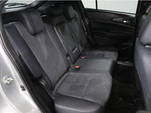 エクリプスクロスPHEV P 容量90 パノラマサンルーフ 電気温水ヒータ(11枚目)