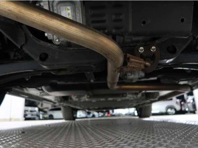 エクリプスクロスPHEV P 容量90 パノラマサンルーフ 電気温水ヒータ(14枚目)