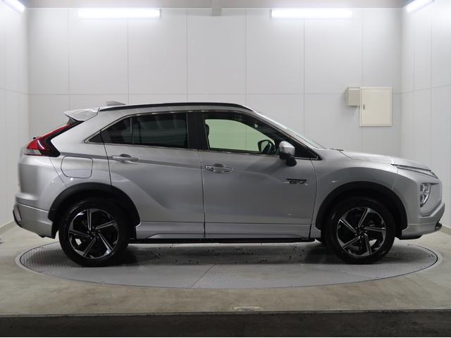 エクリプスクロスPHEV P 容量90 パノラマサンルーフ 電気温水ヒータ(27枚目)