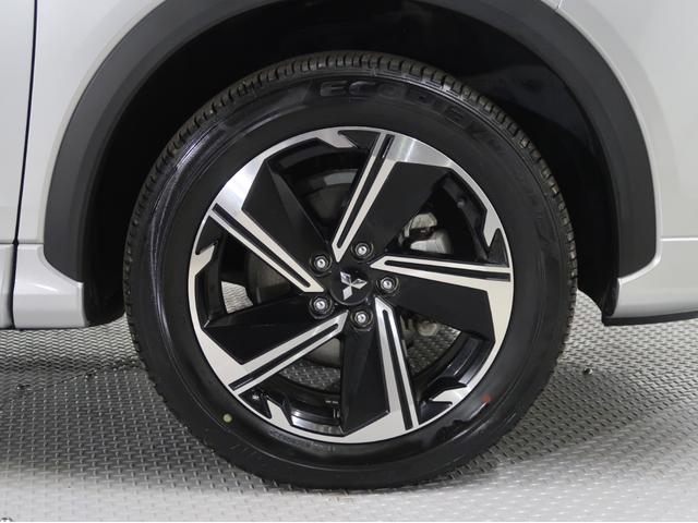 エクリプスクロスPHEV P 容量90 パノラマサンルーフ 電気温水ヒータ(31枚目)