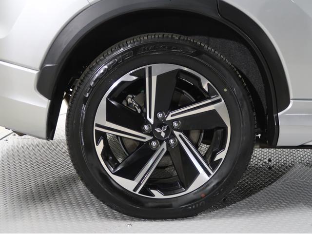 エクリプスクロスPHEV P 容量90 パノラマサンルーフ 電気温水ヒータ(32枚目)