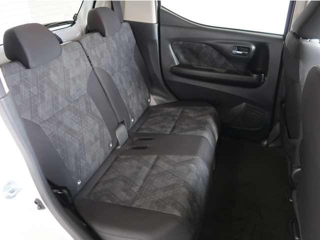 eKクロス EV G 禁煙 バッテリー容量残100 純正9型ナビ全方(11枚目)