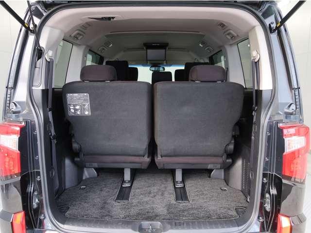 デリカD:5 オールブラックスエディション 禁煙車 特別仕様車 楽ナビ 後席モニター ブラックグリル 全方位カメラ Bluetooth シートヒーター 電動リヤゲート 寒冷地仕様 衝突軽減ブレーキ レーダークルーズコントロール 車線逸脱警報機能(12枚目)