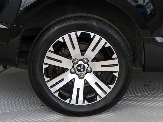 デリカD:5 オールブラックスエディション 禁煙車 特別仕様車 楽ナビ 後席モニター ブラックグリル 全方位カメラ Bluetooth シートヒーター 電動リヤゲート 寒冷地仕様 衝突軽減ブレーキ レーダークルーズコントロール 車線逸脱警報機能(69枚目)