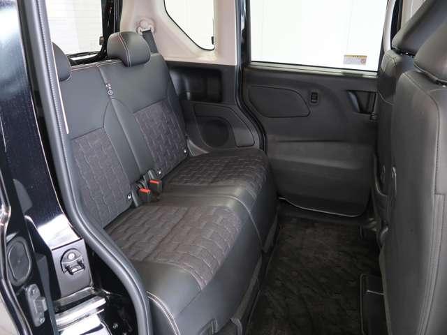 デリカミニ T 試乗車 ダイヤモンドキーパーコーティング 両側スライドドア助手席側電動 シートヒーター 寒冷地仕様 3年間走行距離無制限三菱認定中古車保証 純正CDラジオ 衝突被害軽減ブレーキ 踏み間違い防止 禁煙車(10枚目)