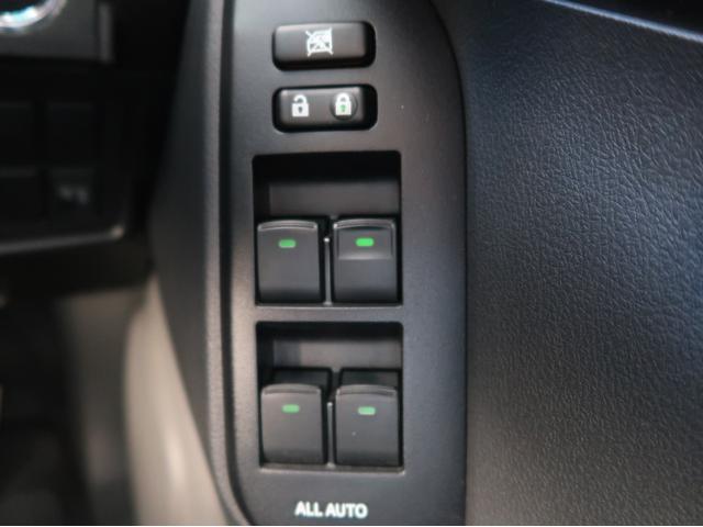 ランドクルーザープラド ＴＸ　禁煙　ストラーダナビ　バックカメラ　フォグ（38枚目）