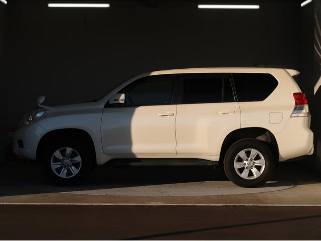 ランドクルーザープラド ＴＸ　禁煙　ストラーダナビ　バックカメラ　フォグ（56枚目）