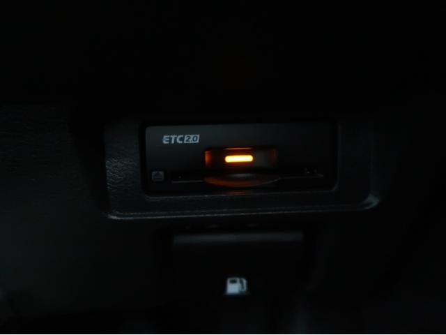 オーラ Ｇ　レザーエディション　２ＷＤ　禁煙車　純正ナビ　全方位カメラ　プロパイロット　ＢＯＳＥスピーカー　ＨＤＭＩ　ＥＴＣ２．０　前後ドライブレコーダー　本革　アイドリングストップ　後側方車両検知警報機能　車両状態評価４．５点（34枚目）