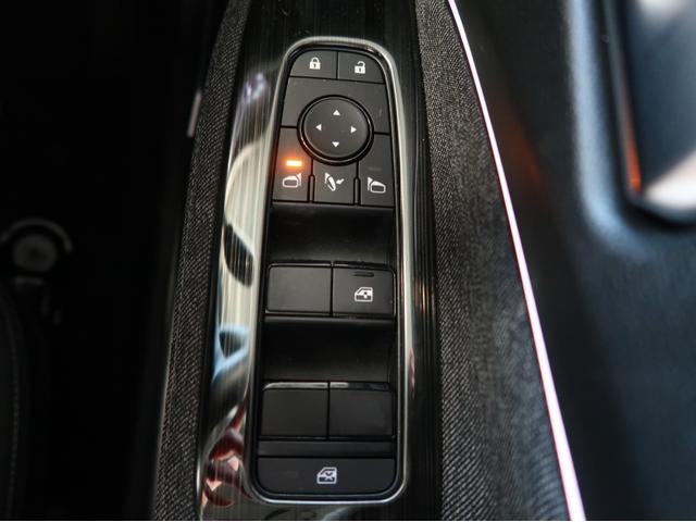 オーラ Ｇ　レザーエディション　２ＷＤ　禁煙車　純正ナビ　全方位カメラ　プロパイロット　ＢＯＳＥスピーカー　ＨＤＭＩ　ＥＴＣ２．０　前後ドライブレコーダー　本革　アイドリングストップ　後側方車両検知警報機能　車両状態評価４．５点（36枚目）