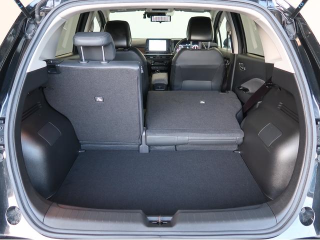 オーラ Ｇ　レザーエディション　２ＷＤ　禁煙車　純正ナビ　全方位カメラ　プロパイロット　ＢＯＳＥスピーカー　ＨＤＭＩ　ＥＴＣ２．０　前後ドライブレコーダー　本革　アイドリングストップ　後側方車両検知警報機能　車両状態評価４．５点（44枚目）