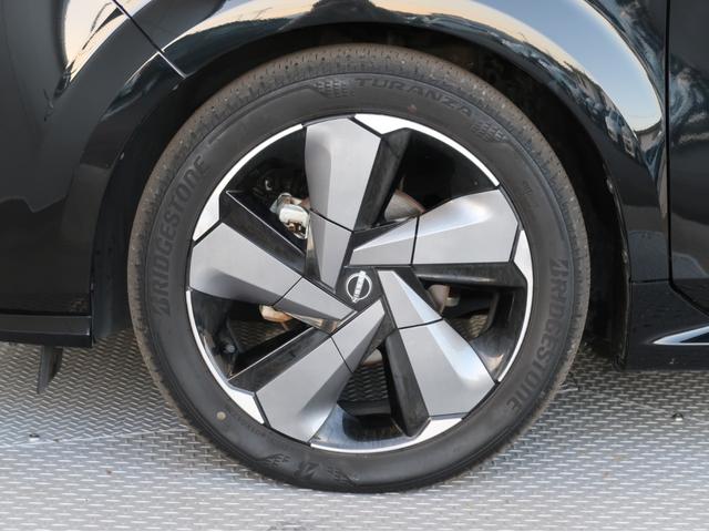 オーラ Ｇ　レザーエディション　２ＷＤ　禁煙車　純正ナビ　全方位カメラ　プロパイロット　ＢＯＳＥスピーカー　ＨＤＭＩ　ＥＴＣ２．０　前後ドライブレコーダー　本革　アイドリングストップ　後側方車両検知警報機能　車両状態評価４．５点（58枚目）