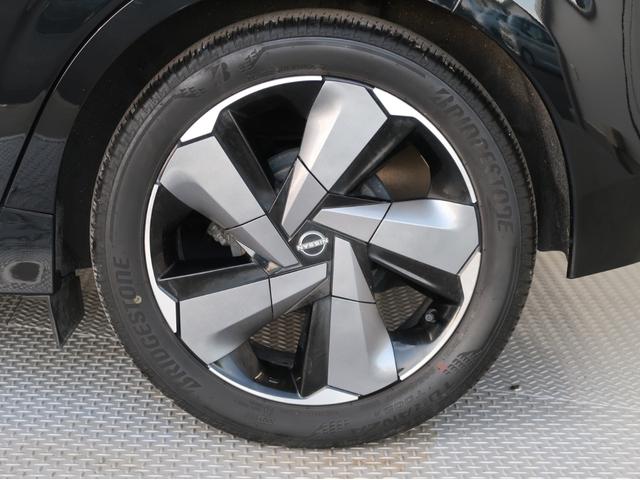 オーラ Ｇ　レザーエディション　２ＷＤ　禁煙車　純正ナビ　全方位カメラ　プロパイロット　ＢＯＳＥスピーカー　ＨＤＭＩ　ＥＴＣ２．０　前後ドライブレコーダー　本革　アイドリングストップ　後側方車両検知警報機能　車両状態評価４．５点（59枚目）