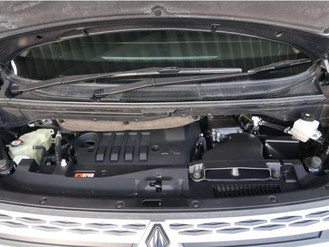 ２．２Ｌコモンレール式ＤＩ‐Ｄクリーンディーゼルターボエンジンを搭載し、８速スポーツモードＡ／Ｔを組み合わせ