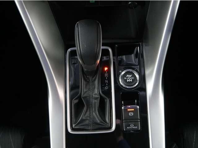 エクリプスクロス G 禁煙車 楽ナビ バックカメラ 後退時・後側方車両検知警報機能 ワンオーナー レーダークルーズコントロール ルーフレール 前後踏み間違い防止 車線逸脱警報機能 衝突被害軽減ブレーキ パーキングセンサー(10枚目)