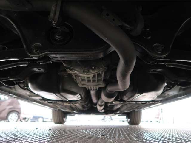 エクリプスクロス G 禁煙車 楽ナビ バックカメラ 後退時・後側方車両検知警報機能 ワンオーナー レーダークルーズコントロール ルーフレール 前後踏み間違い防止 車線逸脱警報機能 衝突被害軽減ブレーキ パーキングセンサー(15枚目)