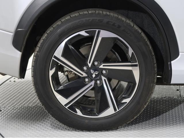 エクリプスクロスＰＨＥＶ Ｐ　駆動用バッテリー容量残９２％　禁煙車　純正ナビ　全方位カメラ　　ワンオーナー　シートヒーター　２０２５年製夏タイヤ（ＴＯＹＯ）前後ドラレコ　後退時・後側方車両検知警報機能　レーダークルーズコントロール（69枚目）