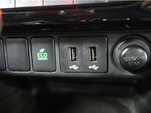 エクリプスクロス ブラックエディション 禁煙車 ディスプレーオーディオ ワンオーナー シートヒーター 後退時・後側方車両検知警報機能 衝突被害軽減ブレーキ 車線逸脱警報 レーダークルーズコントロール ルーフレール オートマチックハイビーム(7枚目)