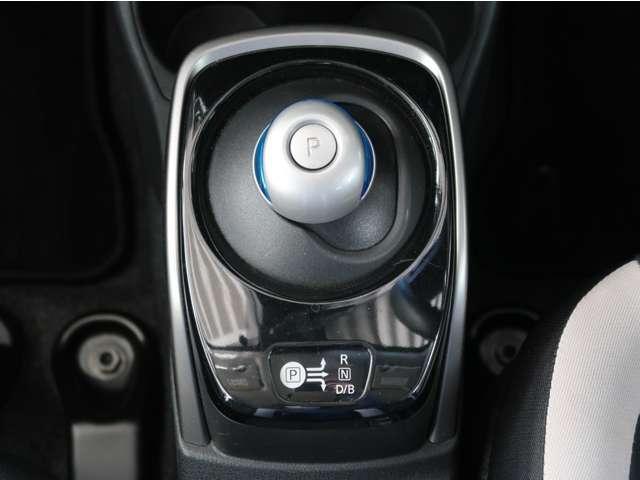 ノート e-パワー X 2WD 禁煙 純正ナビ バックカメラ 衝突軽減(9枚目)