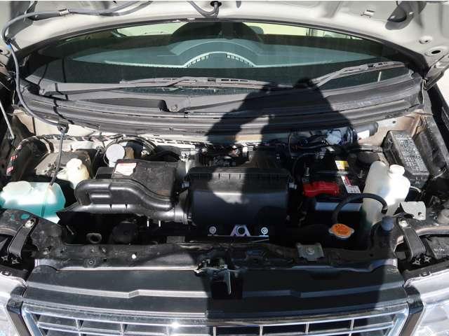 ｅＫワゴン Ｇ　禁煙車　シートヒーター　ワンオーナー　純正ＣＤ　車両状態評価４．５点　１年間走行距離無制限三菱認定中古車保証（延長可）　キーレス　フロアマット　ドアバイザー　軽自動車　電動格納ドアミラー　リヤワイパー（8枚目）