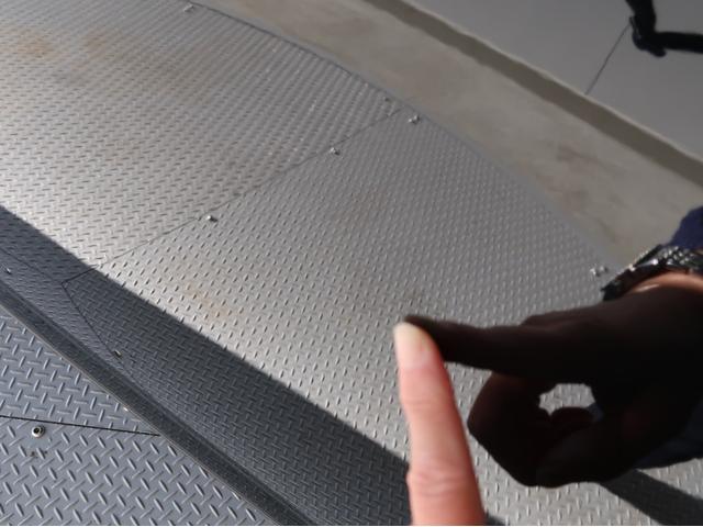 ｅＫワゴン Ｇ　禁煙車　シートヒーター　ワンオーナー　純正ＣＤ　車両状態評価４．５点　１年間走行距離無制限三菱認定中古車保証（延長可）　キーレス　フロアマット　ドアバイザー　軽自動車　電動格納ドアミラー　リヤワイパー（28枚目）