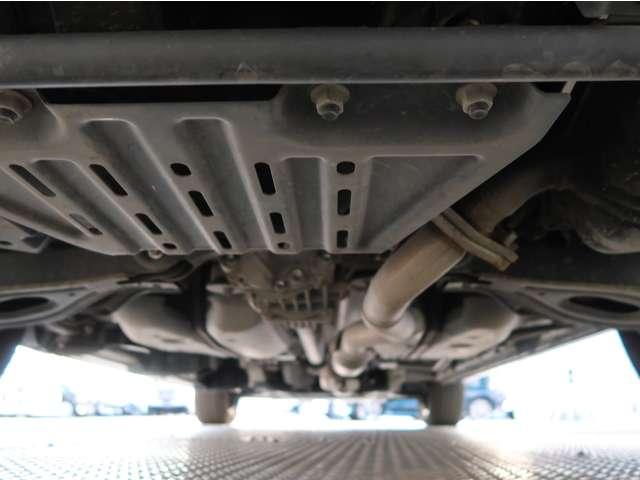 デリカD:5 P 禁煙車 11型ナビ 全方位カメラ 後席モニタ(13枚目)