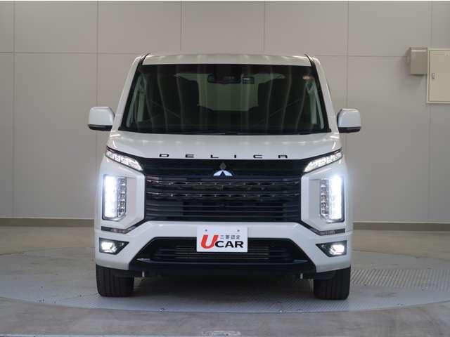 デリカＤ：５ Ｇ　パワーパッケージ　禁煙車　７人乗り　１１型ナビ　後席モニター　電動サイドステップ　ブラックアウトグリル　車両状態評価５点　マッドガード　シートヒーター　ステアリングヒーター　ＥＴＣ２．０　ワンオーナー　電動リヤゲート（17枚目）