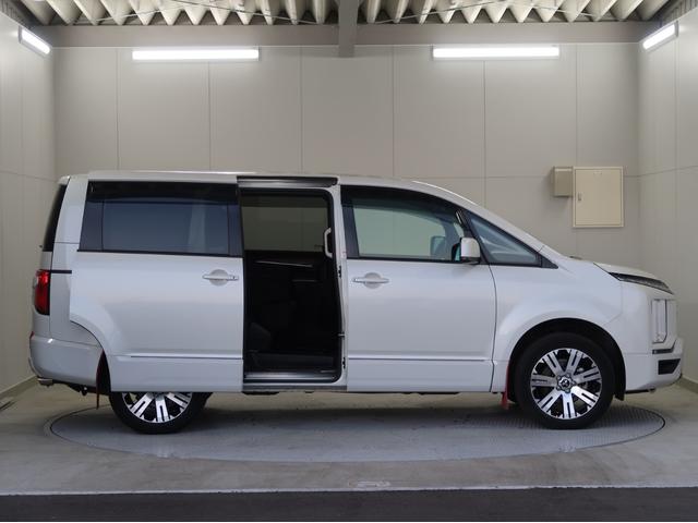 デリカＤ：５ Ｇ　パワーパッケージ　禁煙車　７人乗り　１１型ナビ　後席モニター　電動サイドステップ　ブラックアウトグリル　車両状態評価５点　マッドガード　シートヒーター　ステアリングヒーター　ＥＴＣ２．０　ワンオーナー　電動リヤゲート（58枚目）