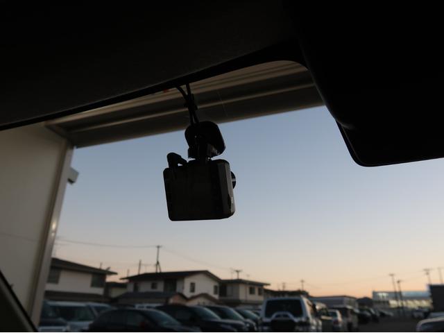 デリカD:2 カスタムハイブリッドMV全方位カメラ付ナビパッケージ 禁煙車 ナビ 全方位カメラ ワンオーナー シートヒーター 両側電動スライドドア Bluetooth DVD再生 オートハイビーム レーダークルーズコントロール 障害物センサー 車両状態評価4点 HUD(53枚目)