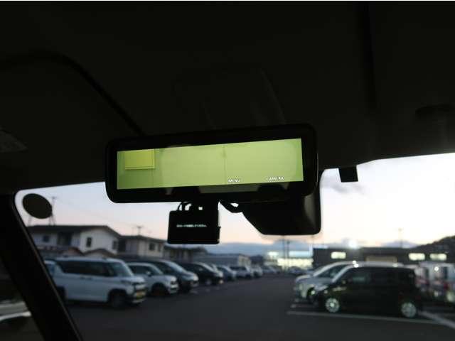 デリカミニ Ｔ　プレミアム　禁煙　１１型ナビ　全方位カメラ　デジタルミラ－（4枚目）