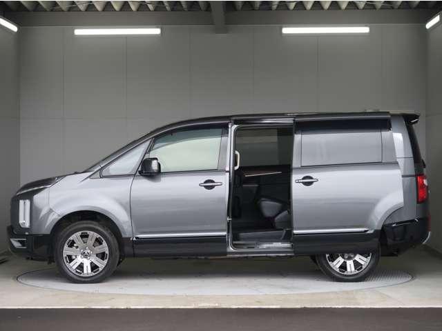 �㕔���Ȃ͗����d���X���C�h�h�A�Ȃ̂ŁA���~�肪���N���N�ł��B