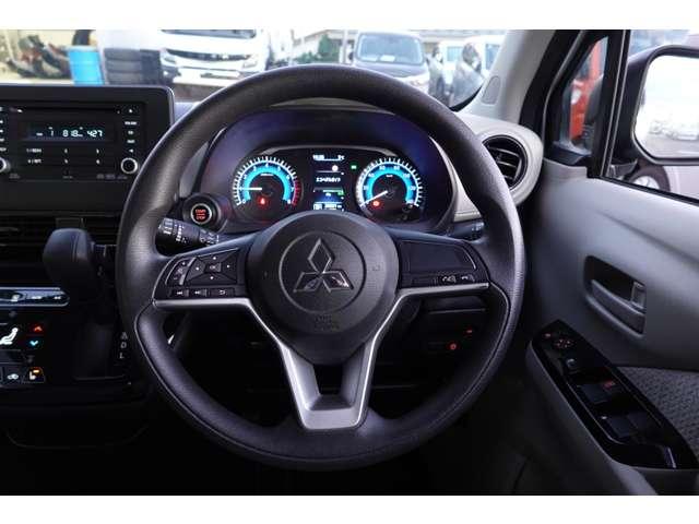 �n���h���͌y�₩�ɑ���ł��A�^�]���X���[�Y�ł��B