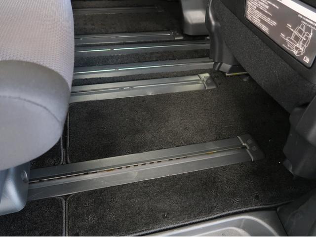 セレナ ＸＶ　禁煙　純正ナビ　全方位カメラ　両側電動スライド８人乗　クルーズコントロール　アイドリングストップ　１年間走行距離無制限認定中古車保証　レ－ンキ－プ　ブラインドスポットモニタ－　アラウンドビュ－モニタ－（34枚目）