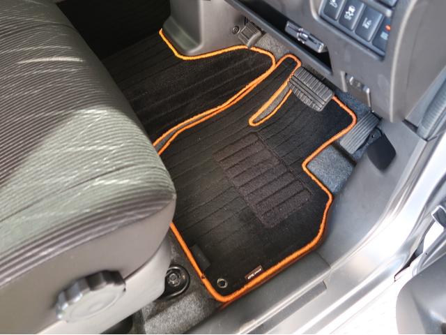 ｅＫスペース アクティブギア　特別仕様車　純正ナビ全方位カメラ　両側電動スライドドア　純正リモコンエンジンスターター　衝突軽減ブレーキ　車線逸脱警報　オートハイビーム　ワンオーナー　シートヒーター　喫煙車　１年間走行距離無制限保証（45枚目）