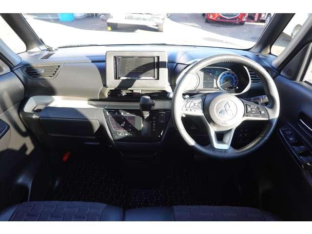 ��̓͂��͈͂Ɏ��[�X�y�[�X���L�x�ȃC���p�l����B�h�����N�z���_�[���^�]�ȁE����Ȃɕt���Ă��܂��B