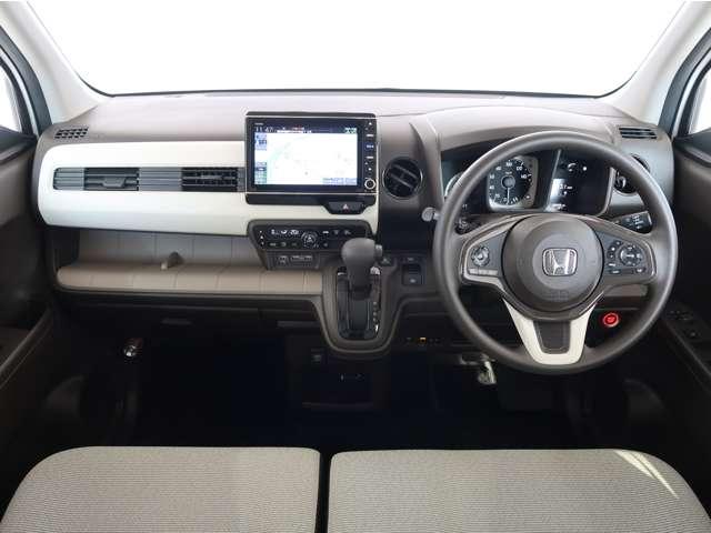 Ｎ－ＷＧＮカスタム Ｌホンダセンシング　禁煙車　純正ナビ　バックカメラ　アダプティブクルコン　純正リモコンエンジンスターター　車線逸脱警報　誤発進抑制機能　コーナーセンサー　オートマチックハイビーム　オートライト　シートヒーター　スマートキ（3枚目）