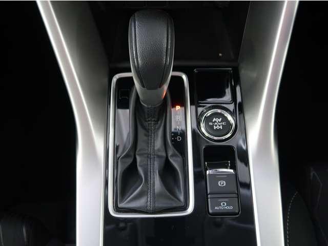 エクリプスクロス Gプラスパッケージ 禁煙 純正ナビ全方位カメラ後側方車両検知警報機能 衝突軽減ブレーキ レーダークルーズコントロール パーキングセンサー 車両状態評価4.5点 ルーフレール 純正アルミホイール ワンオーナー 1年間保証(10枚目)