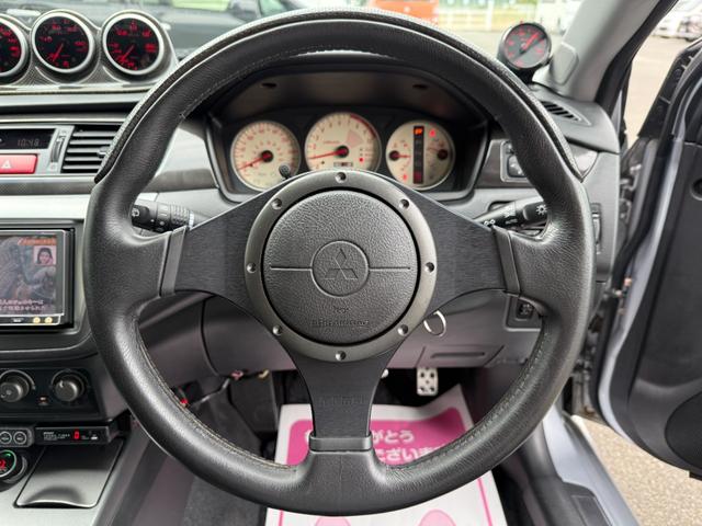 ランサーワゴン エボリューションＧＴ－Ａ　ラリーアート製３００ｋｍメーター　走行４ｋｍ時ディーラーメーター交換記録あり　純正レカロシート　ブレンボキャリパー　ＨＩＤヘッドランプ　エンケイ製１７ＡＷ　追加メーター　ＨＫＳ製マフラー　取扱説明書（7枚目）