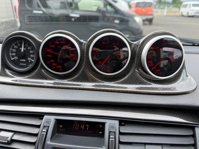 ランサーワゴン エボリューションＧＴ－Ａ　ラリーアート製３００ｋｍメーター　走行４ｋｍ時ディーラーメーター交換記録あり　純正レカロシート　ブレンボキャリパー　ＨＩＤヘッドランプ　エンケイ製１７ＡＷ　追加メーター　ＨＫＳ製マフラー　取扱説明書（9枚目）