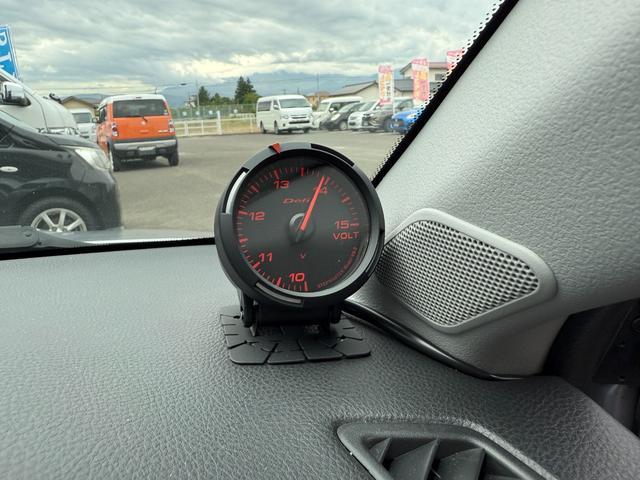 ランサーワゴン エボリューションＧＴ－Ａ　ラリーアート製３００ｋｍメーター　走行４ｋｍ時ディーラーメーター交換記録あり　純正レカロシート　ブレンボキャリパー　ＨＩＤヘッドランプ　エンケイ製１７ＡＷ　追加メーター　ＨＫＳ製マフラー　取扱説明書（10枚目）