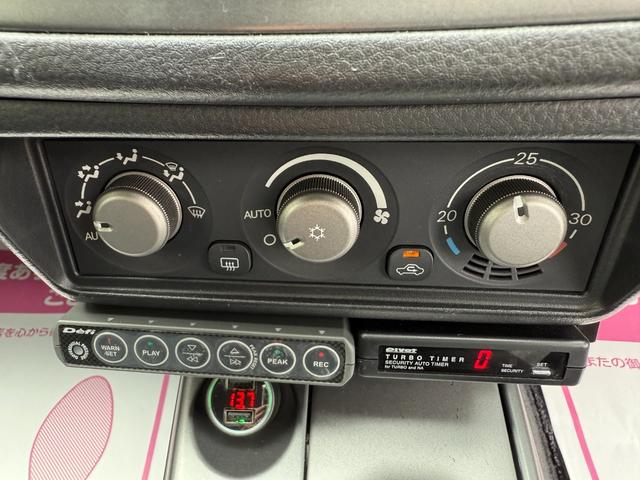 ランサーワゴン エボリューションＧＴ－Ａ　ラリーアート製３００ｋｍメーター　走行４ｋｍ時ディーラーメーター交換記録あり　純正レカロシート　ブレンボキャリパー　ＨＩＤヘッドランプ　エンケイ製１７ＡＷ　追加メーター　ＨＫＳ製マフラー　取扱説明書（11枚目）