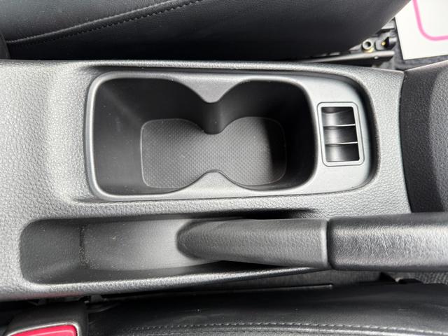 ランサーワゴン エボリューションＧＴ－Ａ　ラリーアート製３００ｋｍメーター　走行４ｋｍ時ディーラーメーター交換記録あり　純正レカロシート　ブレンボキャリパー　ＨＩＤヘッドランプ　エンケイ製１７ＡＷ　追加メーター　ＨＫＳ製マフラー　取扱説明書（20枚目）