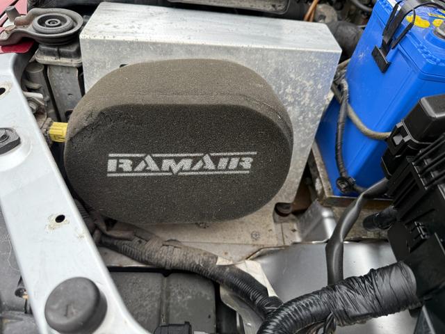 ランサーワゴン エボリューションＧＴ－Ａ　ラリーアート製３００ｋｍメーター　走行４ｋｍ時ディーラーメーター交換記録あり　純正レカロシート　ブレンボキャリパー　ＨＩＤヘッドランプ　エンケイ製１７ＡＷ　追加メーター　ＨＫＳ製マフラー　取扱説明書（29枚目）