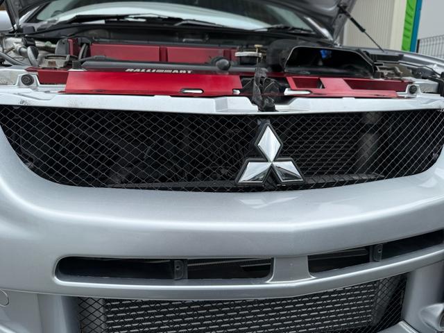 ランサーワゴン エボリューションＧＴ－Ａ　ラリーアート製３００ｋｍメーター　走行４ｋｍ時ディーラーメーター交換記録あり　純正レカロシート　ブレンボキャリパー　ＨＩＤヘッドランプ　エンケイ製１７ＡＷ　追加メーター　ＨＫＳ製マフラー　取扱説明書（30枚目）