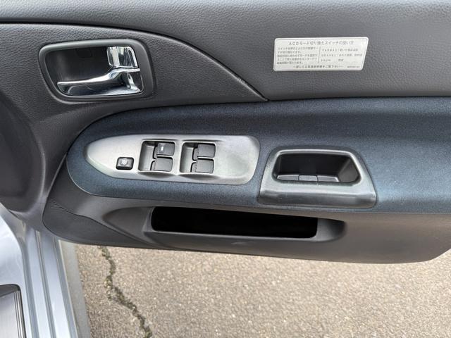 ランサーワゴン エボリューションＧＴ－Ａ　ラリーアート製３００ｋｍメーター　走行４ｋｍ時ディーラーメーター交換記録あり　純正レカロシート　ブレンボキャリパー　ＨＩＤヘッドランプ　エンケイ製１７ＡＷ　追加メーター　ＨＫＳ製マフラー　取扱説明書（35枚目）