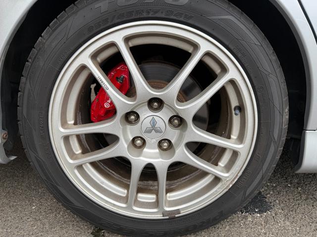 ランサーワゴン エボリューションＧＴ－Ａ　ラリーアート製３００ｋｍメーター　走行４ｋｍ時ディーラーメーター交換記録あり　純正レカロシート　ブレンボキャリパー　ＨＩＤヘッドランプ　エンケイ製１７ＡＷ　追加メーター　ＨＫＳ製マフラー　取扱説明書（48枚目）