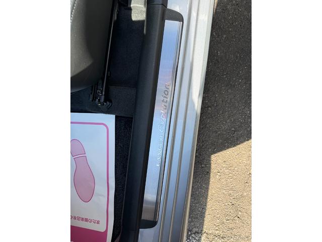 ランサーワゴン エボリューションＧＴ－Ａ　ラリーアート製３００ｋｍメーター　走行４ｋｍ時ディーラーメーター交換記録あり　純正レカロシート　ブレンボキャリパー　ＨＩＤヘッドランプ　エンケイ製１７ＡＷ　追加メーター　ＨＫＳ製マフラー　取扱説明書（68枚目）