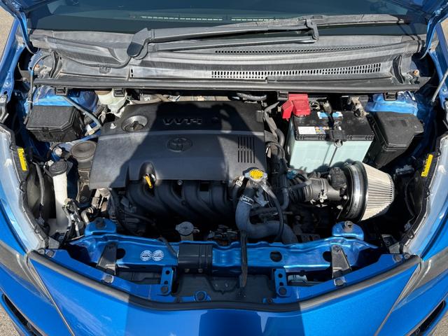 ヴィッツ RS G’s スマートパッケージ G’s専用フルエアロ ガナドールマフラー パイオニア9インチナビ バックカメラ 5速マニュアル 社外エアクリーナー ピボット製スロットルコントローラー ディスチャージヘッドランプ 純正17インチAW(4枚目)