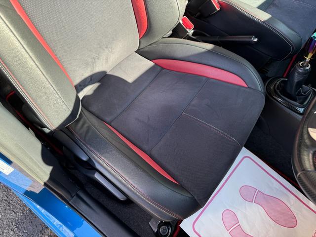 ヴィッツ RS G’s スマートパッケージ G’s専用フルエアロ ガナドールマフラー パイオニア9インチナビ バックカメラ 5速マニュアル 社外エアクリーナー ピボット製スロットルコントローラー ディスチャージヘッドランプ 純正17インチAW(36枚目)